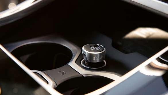 Διπλός φορτιστής USB BMW, τύπου Α και C.